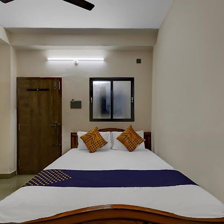 Spot On 73621 Srinivasa Boarding And Lodging Hotel Jalahalli Exterior photo